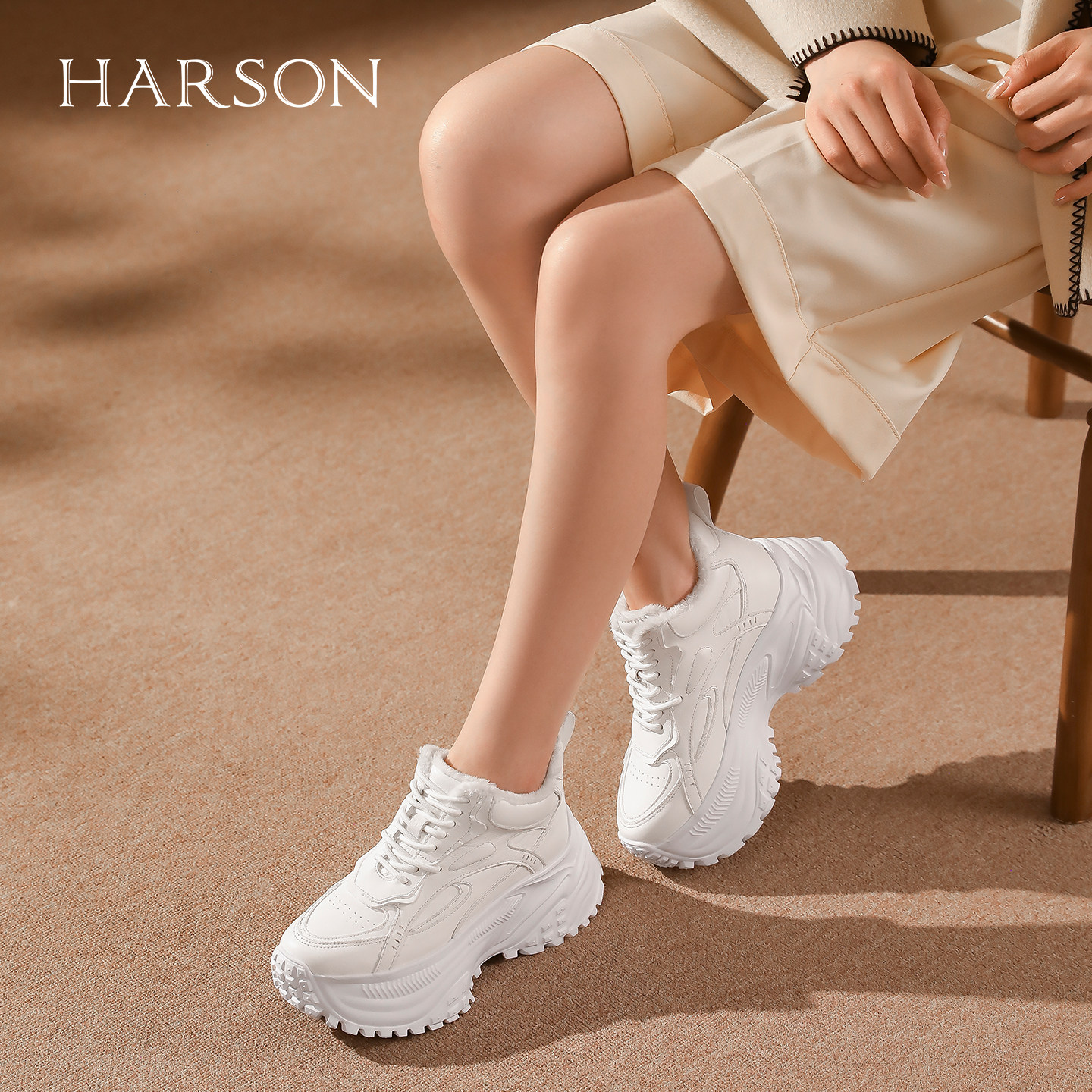 哈森时尚休闲加绒保暖老爹鞋厚底增高运动鞋2025冬新品HCA258401,淘宝优惠券,粉丝福利购,淘宝优惠卷