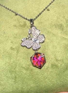 旭平仿水晶系列密镶蝴蝶方糖项链女立体闪耀高级感精致轻奢锁骨链