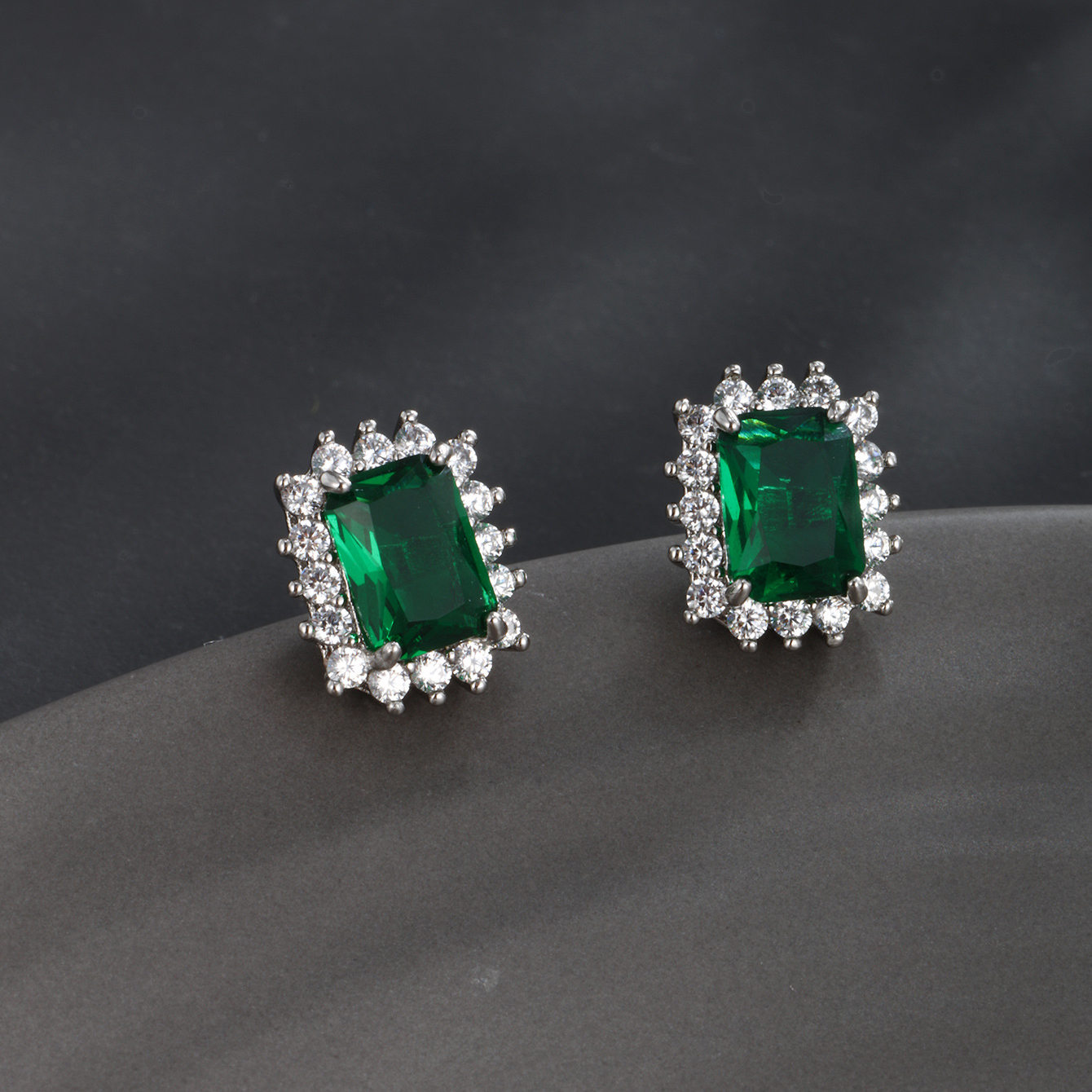 旭平彩宝系列彩色冰糖方块耳钉时尚气质高级感几何小巧精致耳饰,淘宝优惠券,粉丝福利购,淘宝优惠卷