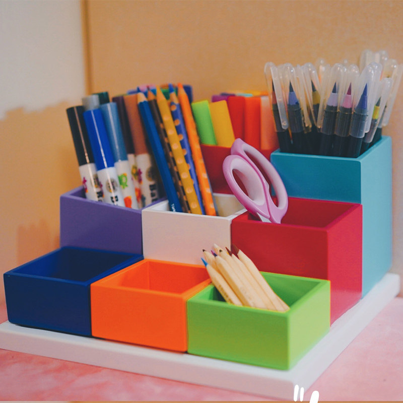 桌面收纳盒彩色笔储物盒蜡笔画笔创意笔筒钥匙遥控器化妆品整理盒