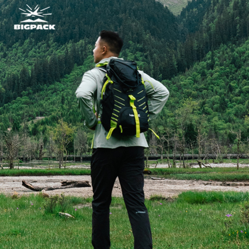 BIGPACK派格哈凯帕户外登山徒步旅行双肩包3D背负超轻透气防水35L