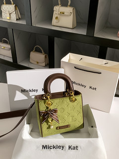 Mickley kat women's bag retro velvet princess diana bag women's 2025 autumn and winter new single shoulder crossbody small square bag