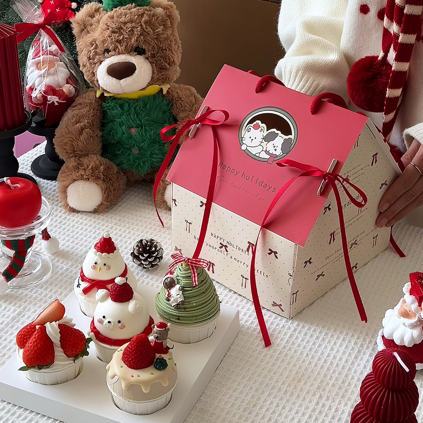 包邮网红圣诞节新年跨年红房子纸杯蛋糕礼盒手提包装甜品饼干盒,淘宝优惠券,粉丝福利购,淘宝优惠卷