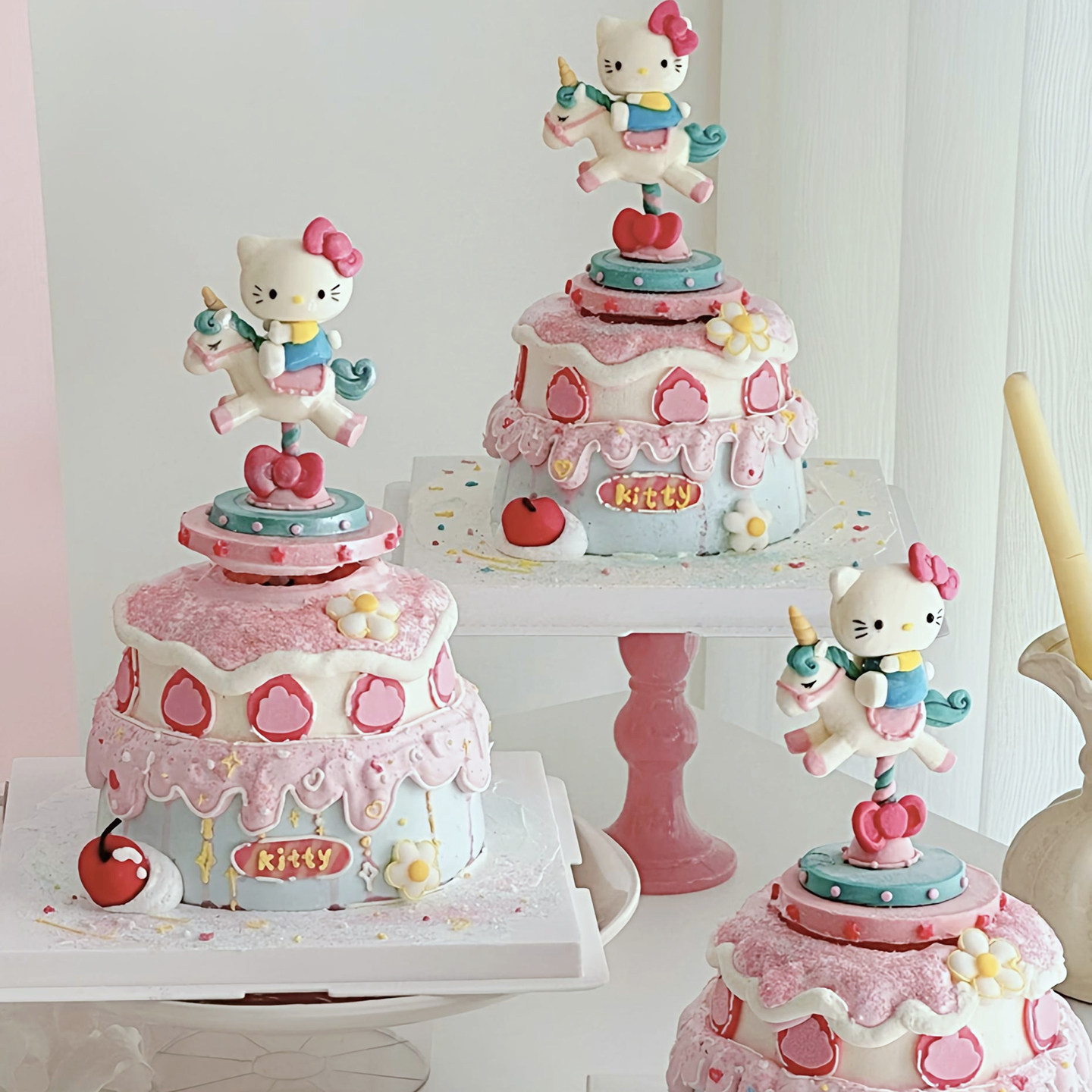 包邮佳妍同款烘焙悬浮自动旋转kt小猫木马烘焙蛋糕底托双层包装盒,淘宝优惠券,粉丝福利购,淘宝优惠卷