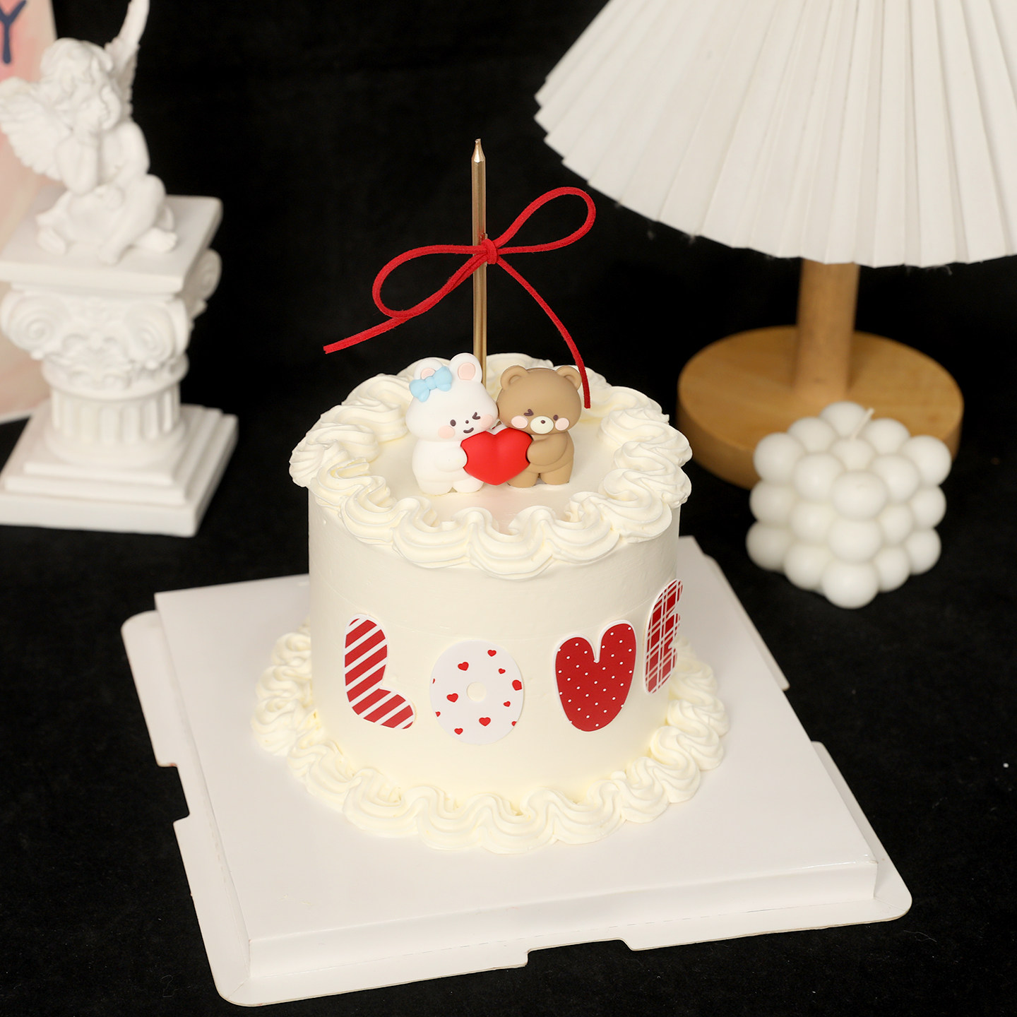 包邮网红2.14情人节熊兔抱心软胶摆件情侣卡通拥抱小熊蛋糕装饰,淘宝优惠券,粉丝福利购,淘宝优惠卷