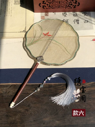 Редкий вентилятор в заземленной нити Древняя ветряная вышива