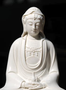 观世音菩萨佛堂风水供奉德化陶瓷