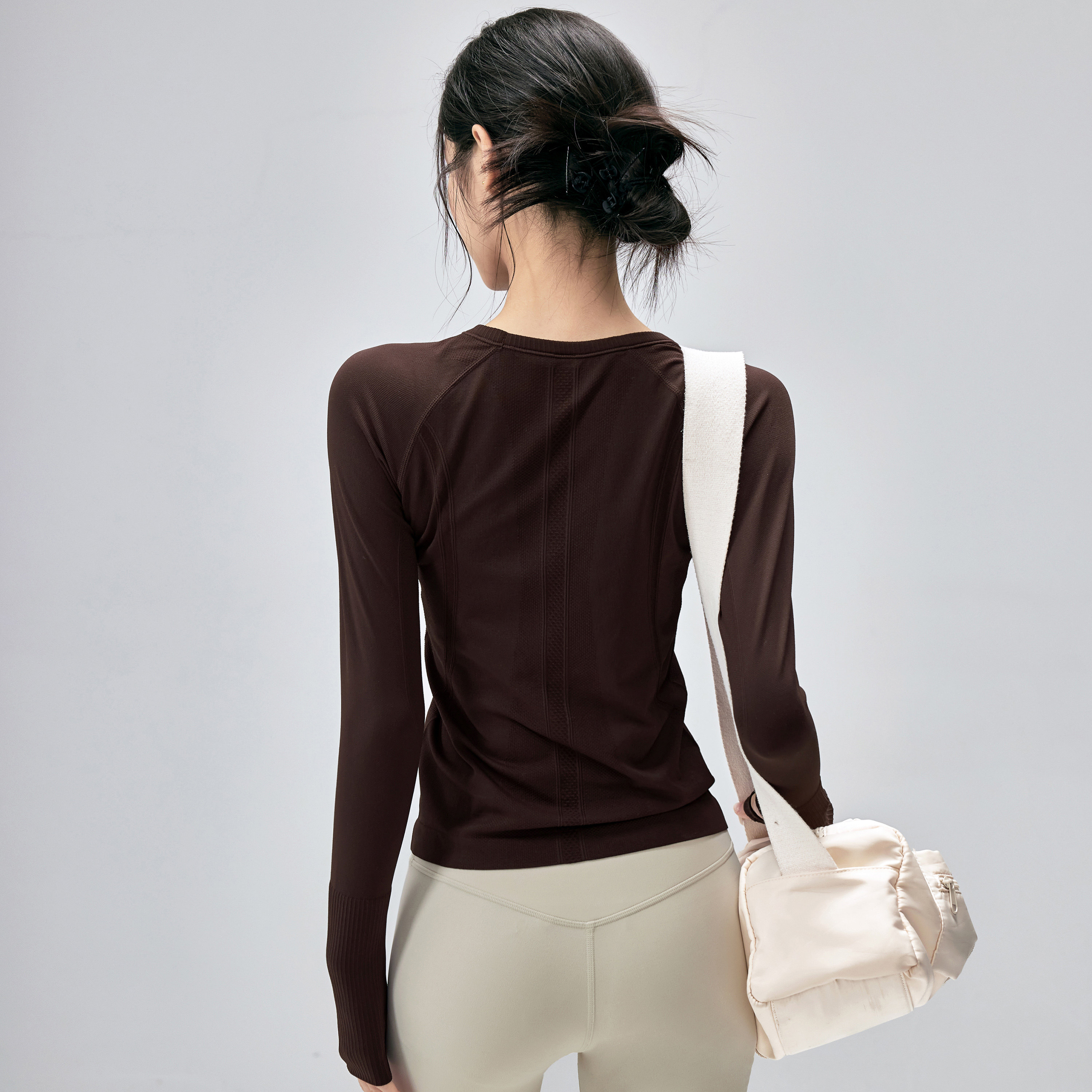 健身女孩圆领速干瑜伽服新高弹跑步运动长袖专业普拉提训练上衣秋,淘宝优惠券,粉丝福利购,淘宝优惠卷