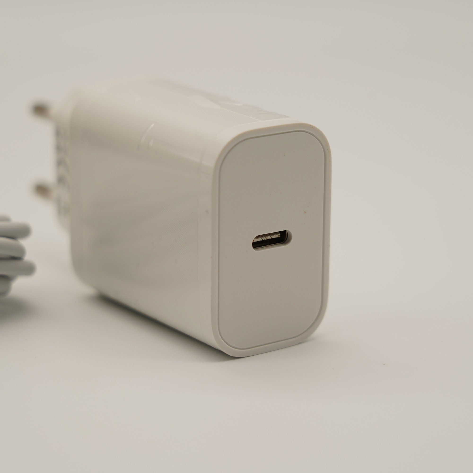 出欧洲Amoner 25W USB-C PD快充欧规充电器C TO L快充线套装,淘宝优惠券,粉丝福利购,淘宝优惠卷