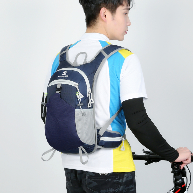 运动双肩包小款轻便旅行健身多功能背包时尚通勤骑行徒步户外小包