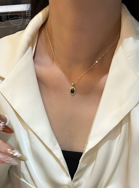 贵气坏了！金色锁骨链虎眼石吊坠小众设计感项链潮牌情侣毛衣链女