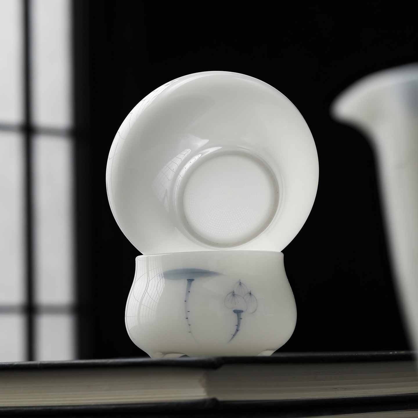 釉下彩手绘青花荷韵茶漏茶滤冰种玉瓷茶叶过滤器滤网全瓷一体茶隔 - 图0