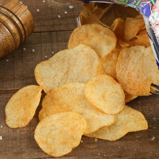 Lay's Korean Grilled Chicken/Sour Cream Onion Potato Chips