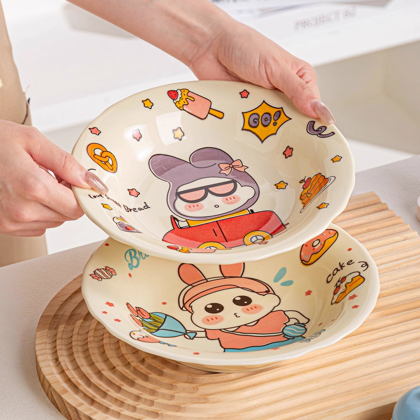 佩尔森可爱甜品蛋糕盘家用菜盘微波炉专用水果零食盘碗圆形早餐盘