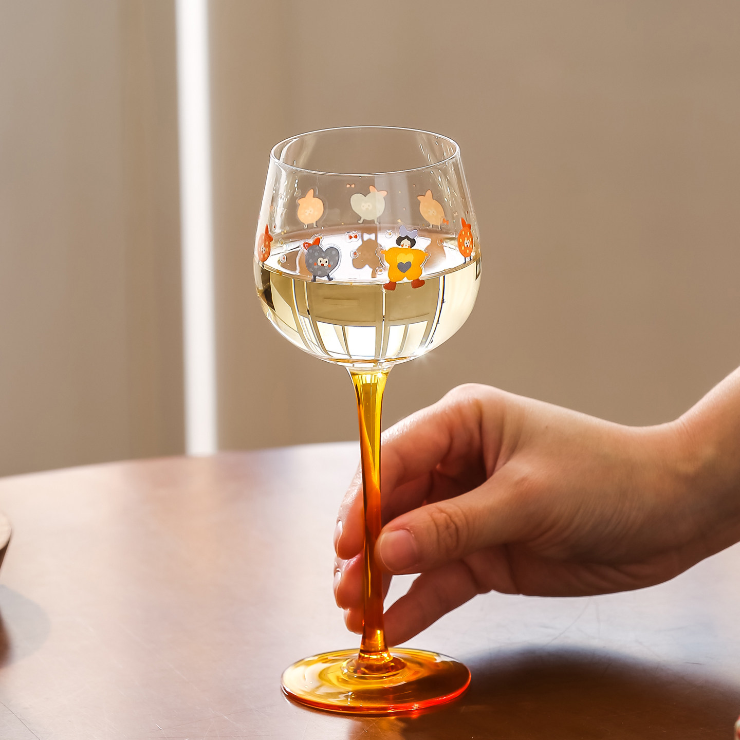 川岛屋水晶玻璃高脚杯红酒杯家用女生高颜值设计感葡萄酒甜酒杯子,淘宝优惠券,粉丝福利购,淘宝优惠卷