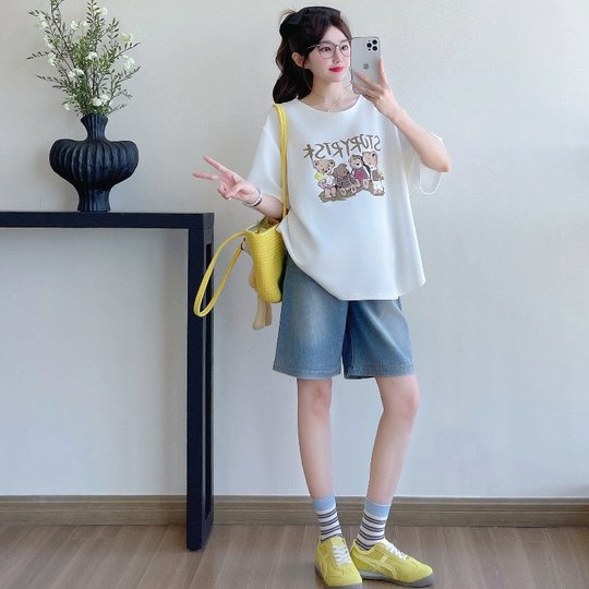 Large size maternity suit short-sleeved T-shirt for summer 2025 new pure cotton fashion loose top for women covering their belly and making them look slimming 200 Jin [Jin equals 0.5 kg]
