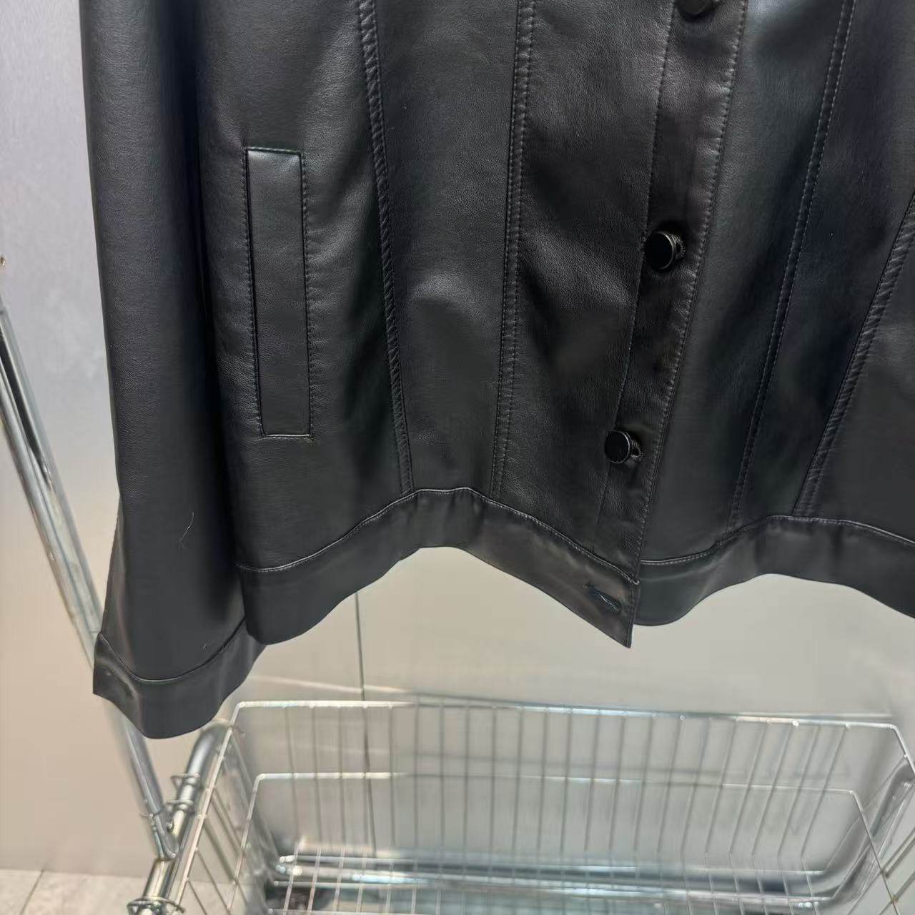 深圳南油2026早春新款港风复古翻领蛋白皮皮衣宽松外套时尚高级感,淘宝优惠券,粉丝福利购,淘宝优惠卷