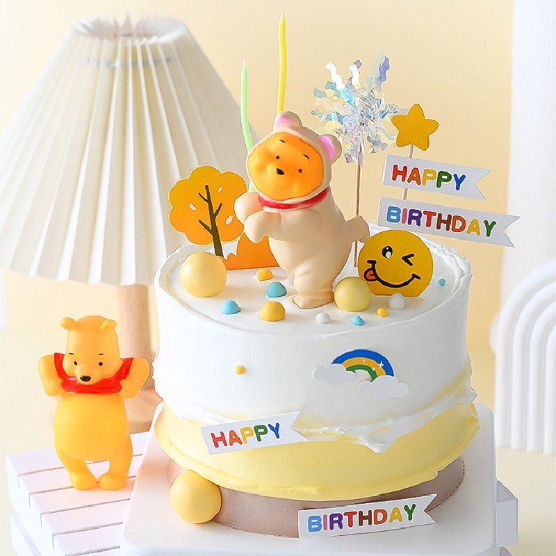 网红大肚维尼熊蛋糕装饰摆件可爱搪胶睡衣小熊公仔儿童生日配件 - 图2