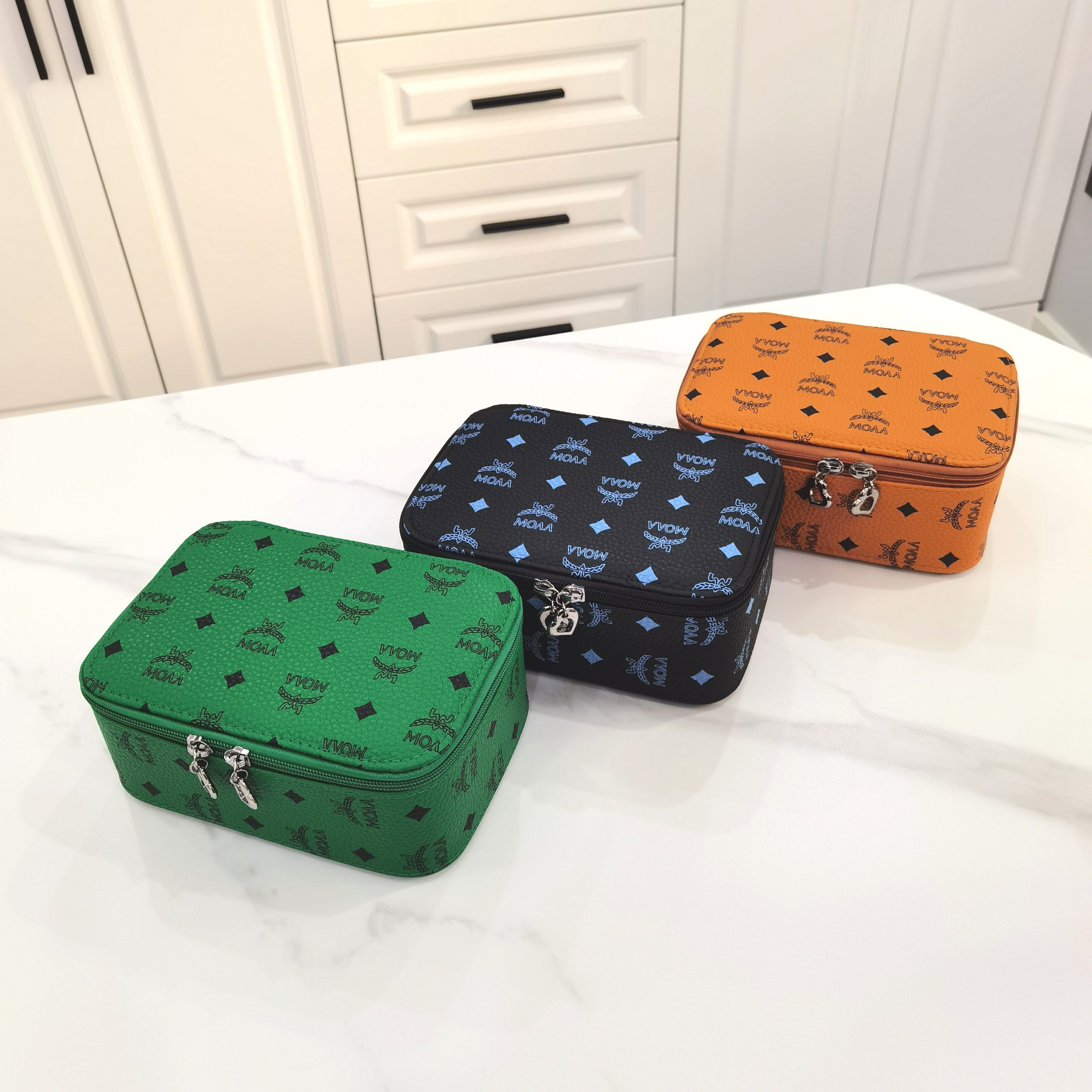 化妆包小号带大镜子简约便携女士可爱迷你化妆品桌面箱家用收纳盒,淘宝优惠券,粉丝福利购,淘宝优惠卷