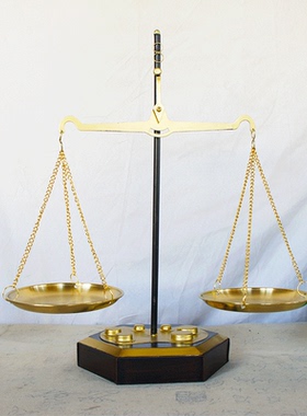 律师书房天平称摆件铁艺怀旧