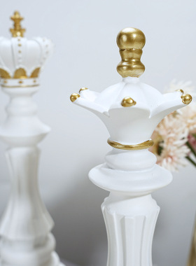 爆款国际象棋摆件创意家居橱窗展示柜装饰品黑色白色棋子摆设雕塑