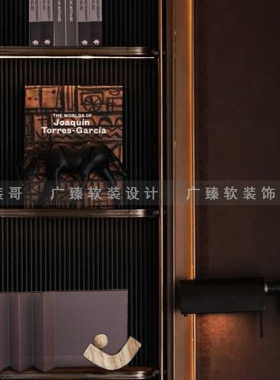 广臻软装现代简约轻奢红色摆件