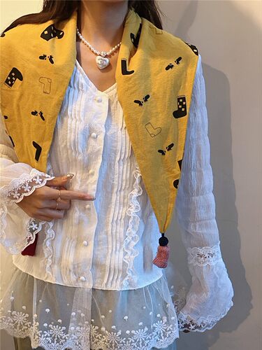 日系文艺风印花三角巾薄款女春秋可爱护颈围巾百搭装饰领巾包头巾 - 图2