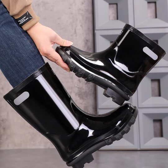 回力雨鞋加厚男士冬季保暖水靴工地厨房防水胶鞋中高筒加绒雨靴女