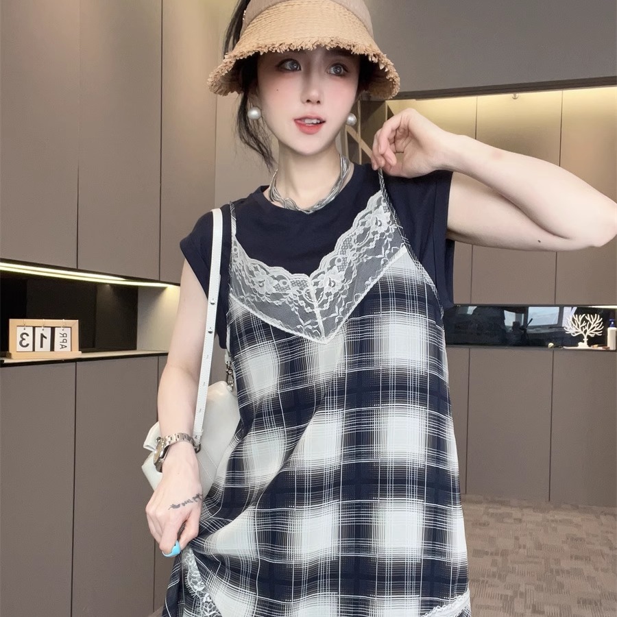 不规则下摆连衣裙套装女2025新款夏蕾丝格子吊带裙+短袖T恤两件套 - 图2