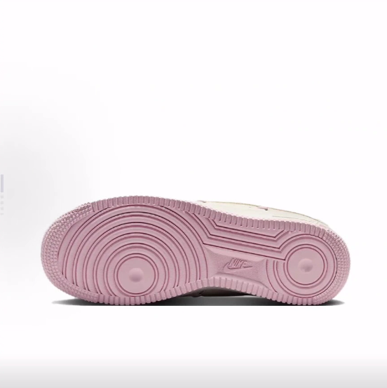 Nike Air Force 1 麂皮 Low “Valentine’s Day”低帮 板鞋 女款,淘宝优惠券,粉丝福利购,淘宝优惠卷