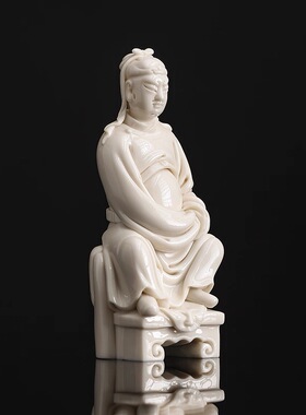 德化白瓷坐关公关羽摆件客厅玄关装饰品新大师艺术收藏品