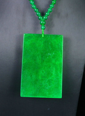 缅甸高冰翡翠绿山水项链挂牌满阳绿色吊坠帝王绿毛衣链情侣款玉佩