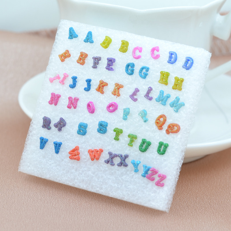 名字首字母英文字母耳钉女气质简约百搭耳饰学生防过敏养耳洞骨丁