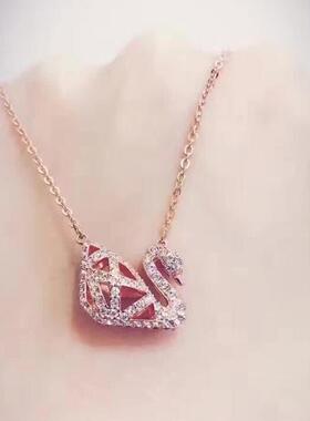 奥地利镂空七夕礼物黑天鹅项链