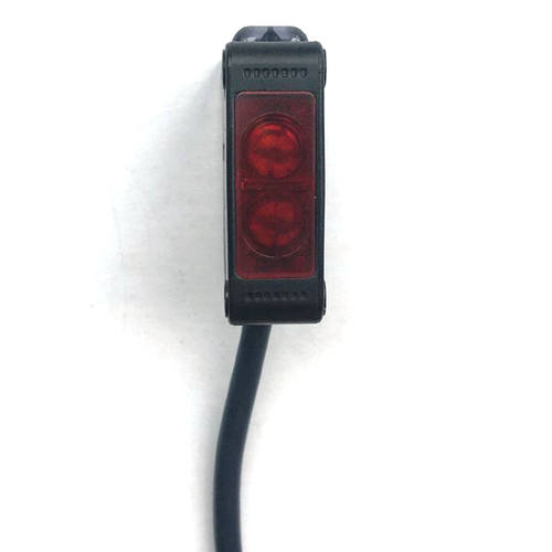 漫反射光电开关E3Z-D61/D62/T61/R61/D81/LS61镜片反射对射传感器 - 图1