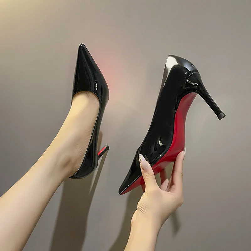 【B-168-2】裸色高跟鞋女胖脚宽脚性感红底单鞋黑色漆皮大码女鞋 - 图0