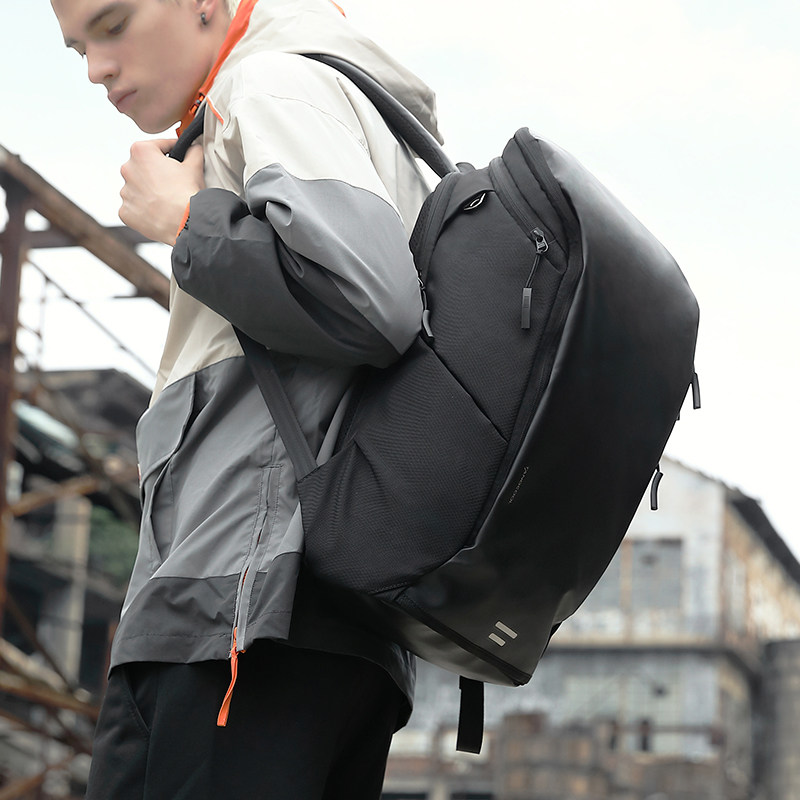 男士出差旅游大容量运动休闲电脑包 唐酷双肩背包