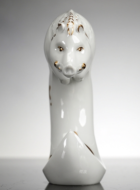 十二生肖猪纯白描金动物瓷塑