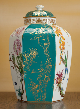 限量作品蜂鸟花卉彩绘描金花瓶