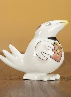 趣味小鸟牧师小型瓷偶摆件