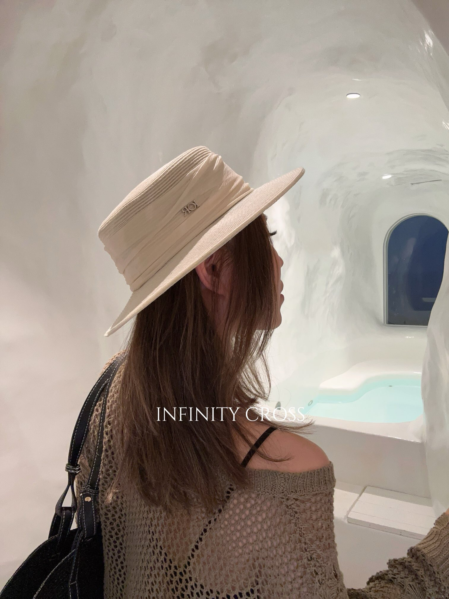 【INFINITYCROSS】法式定制轻薄透气平顶草帽女时尚优雅防晒礼帽-图0