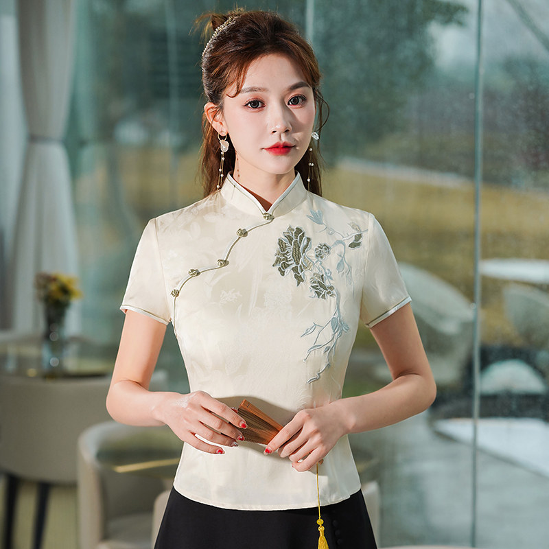  秀观唐服饰上衣