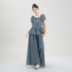 ຊຸດໂສ້ງຂາກວ້າງ denim ແຂນເສື້ອສີຟ້າ