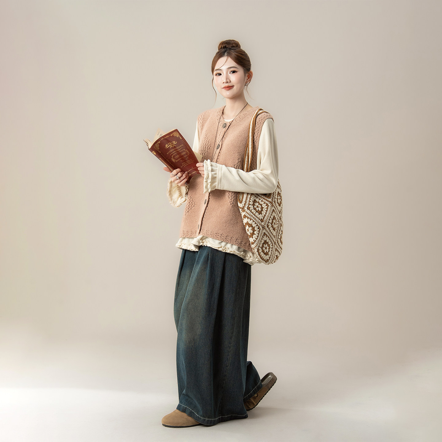 日系镂空钩花马甲背心女春季新款叠穿木耳花边T恤牛仔阔腿裤套装,淘宝优惠券,粉丝福利购,淘宝优惠卷