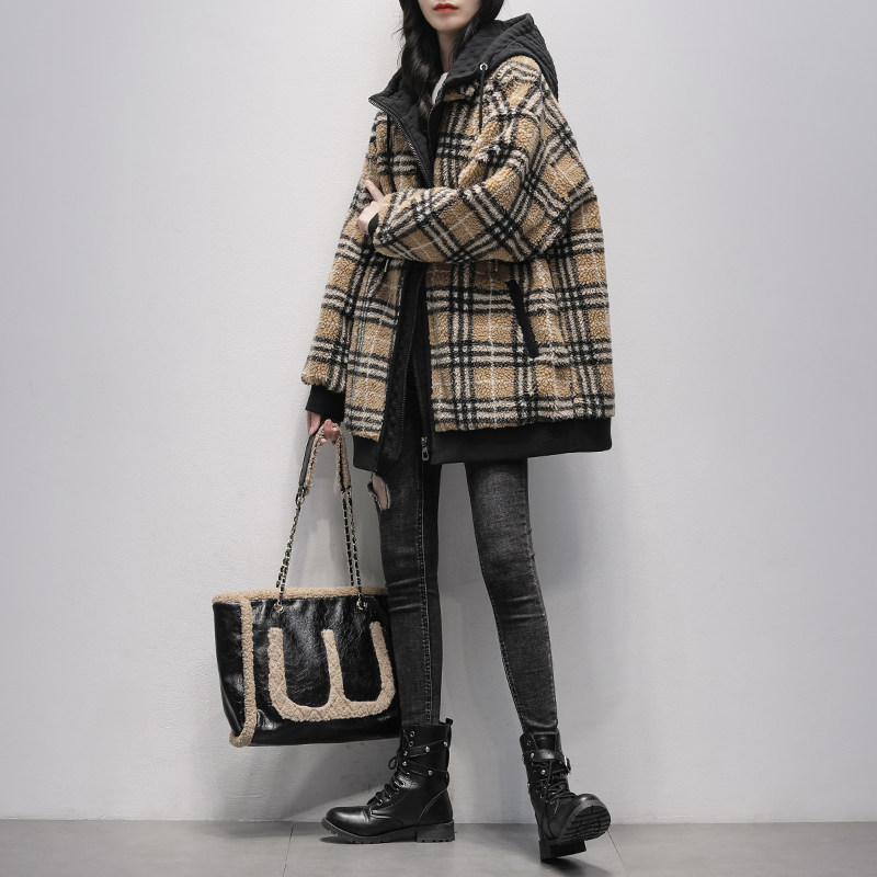 格子颗粒绒短外套2022春装羊剪绒 久拉拉短外套