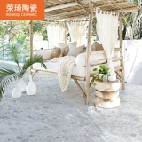 Натуральный интернет -знаменитость в семье открытого бассейна камня мозаика