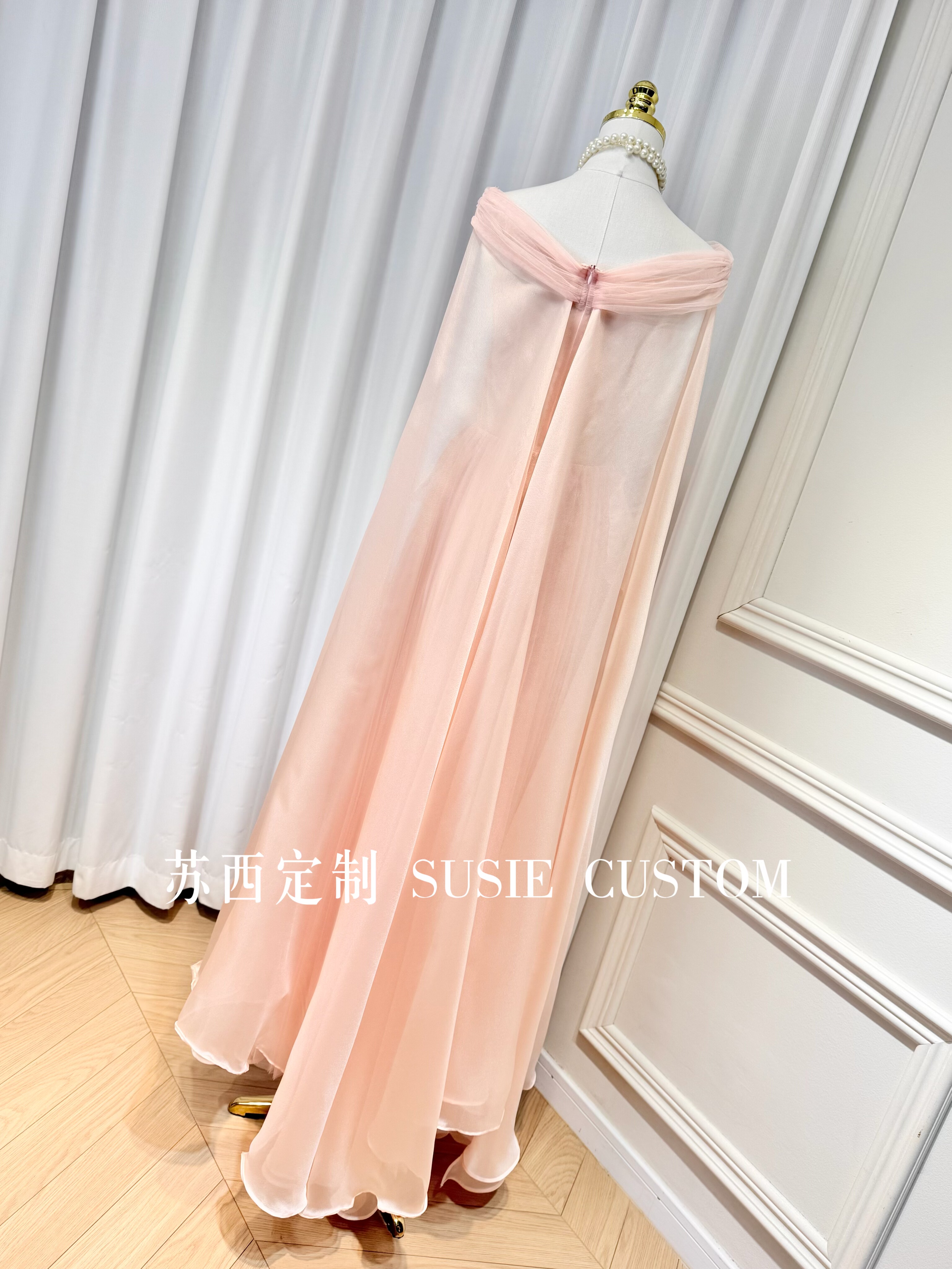 高定仙女一字肩网纱胸垫褶皱蝴蝶形抹胸胸针百褶大摆披肩拖地长裙,淘宝优惠券,粉丝福利购,淘宝优惠卷