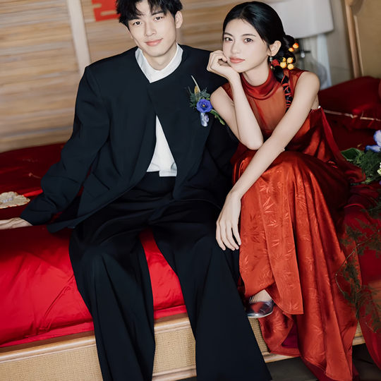 Engagement is super out of the circle! Men’s super handsome clothing