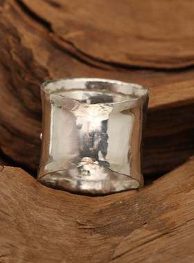 young爆款复古雕花圆管喜鹊戒指