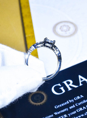 直播莫桑钻石八心八箭开口戒指